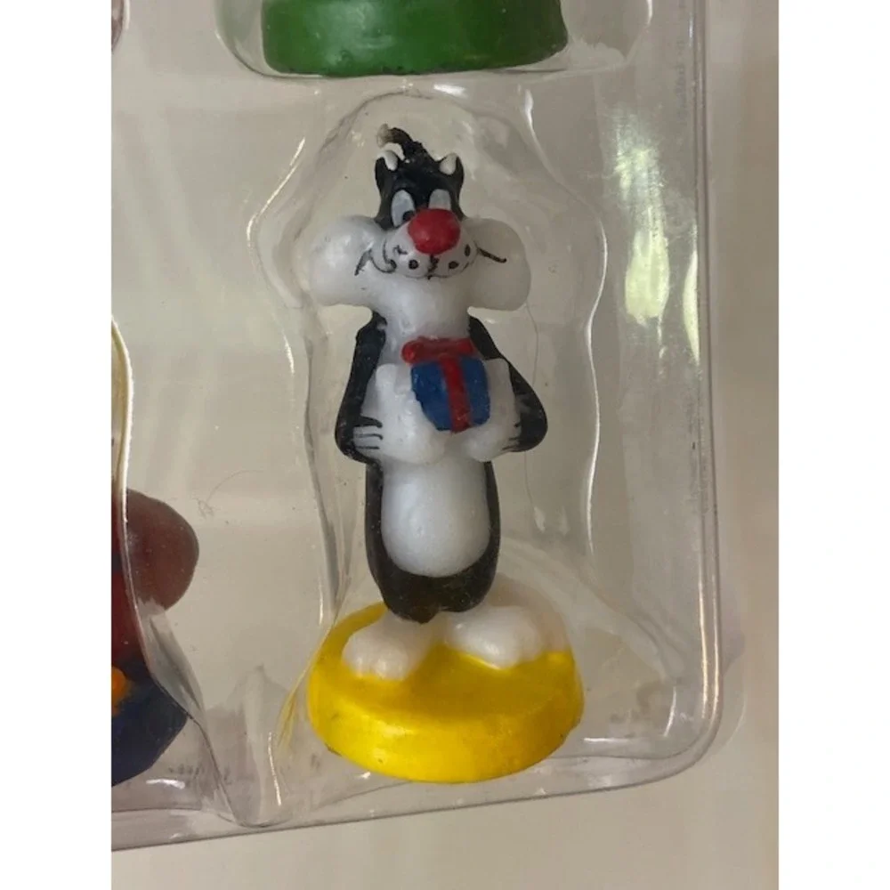 Vintage Looney Tunes Birthday Candles Bugs Bunny Daffy Tweety Sylvester Set of 4